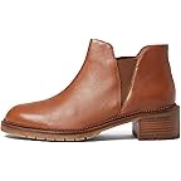 Seychelles Shoes - NWT Anthropologie Seychelles Heart Of Gold Leather Bootie 7.5